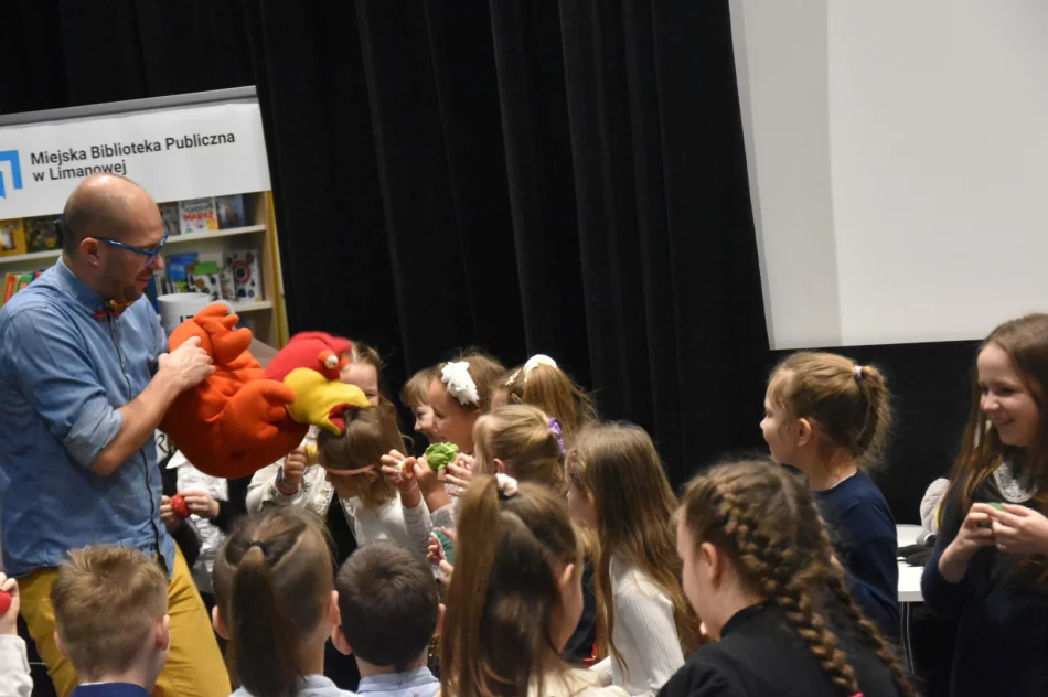 W Miejskiej Bibliotece Publicznej odbyła się Gala „Tobie książko, przyrzekamy!” - zdjęcie 15