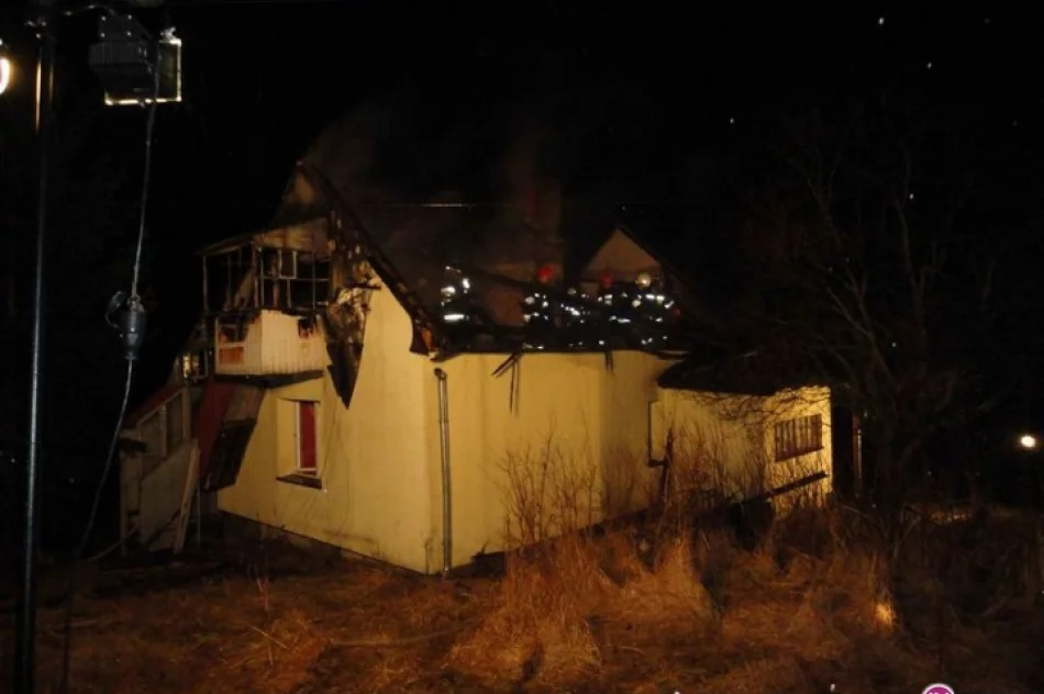 Pożar poddasza - znaleziono zwęglone zwłoki - zdjęcie 3