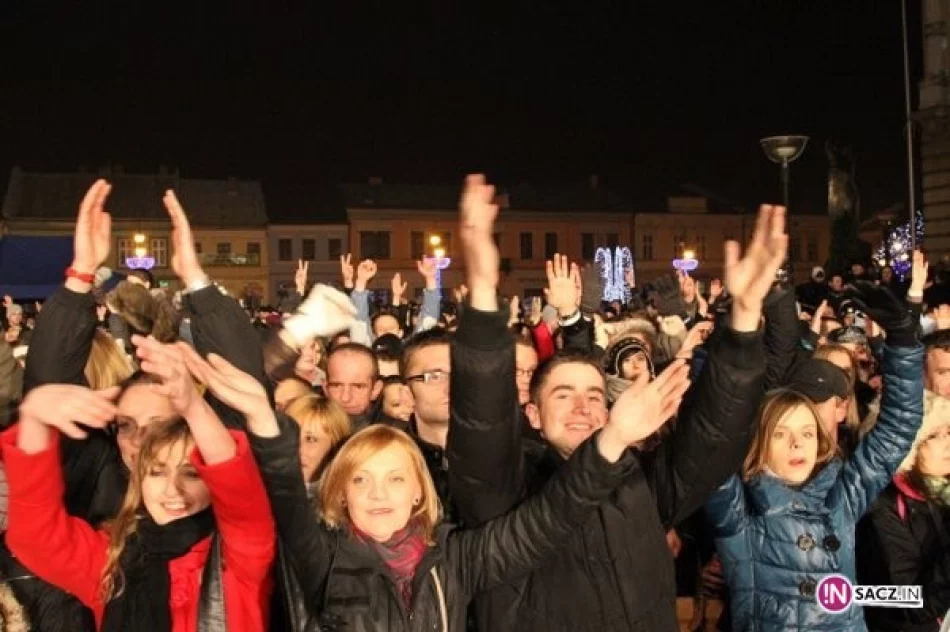 Sądeczanie witali 2012 rok na Rynku - zdjęcie 2