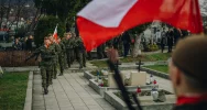 "Swoje życie, cierpienie i pracę poświęcili temu, abyśmy mogli tak żyć" (ZDJĘCIA) - zdjęcie 4