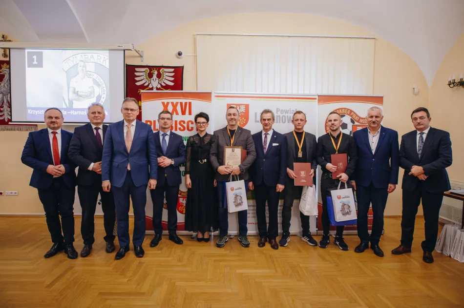 Wyniki piłkarskiego plebiscytu: najlepsi piłkarze, trenerzy i drużyna roku - zdjęcie 8