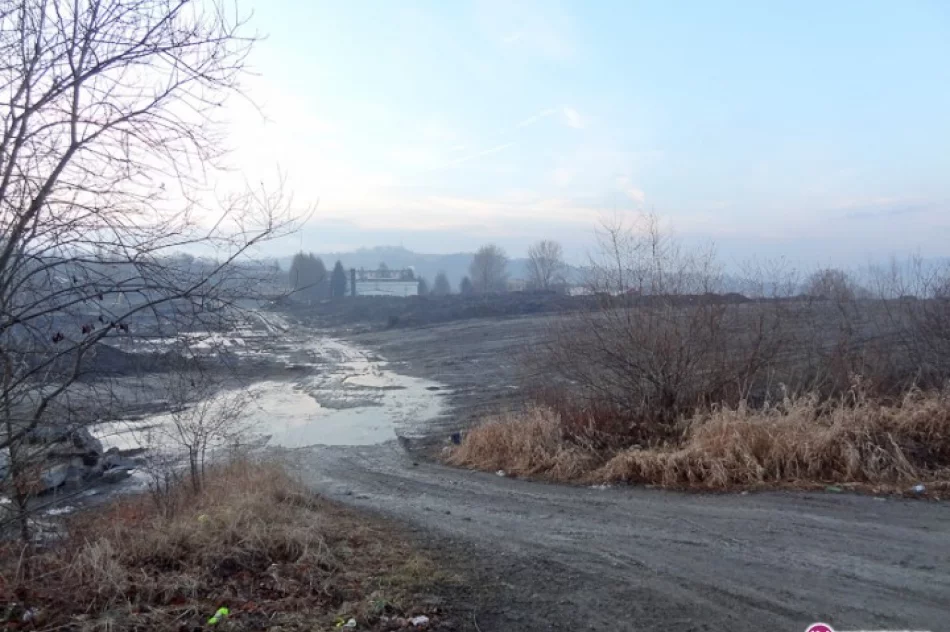 Droga nadal pęka, a miasto tylko patrzy - zdjęcie 2