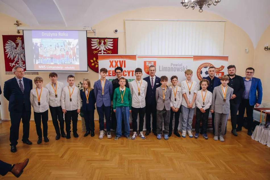 Plebiscyt wyłonił najlepszych piłkarzy, trenerów i drużynę roku - zdjęcie 2
