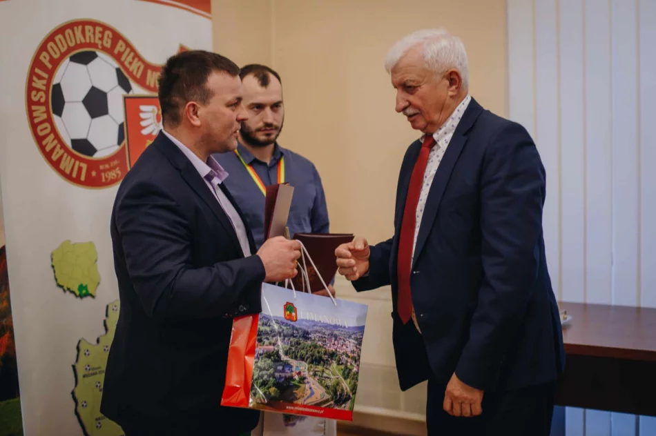 Plebiscyt wyłonił najlepszych piłkarzy, trenerów i drużynę roku - zdjęcie 9