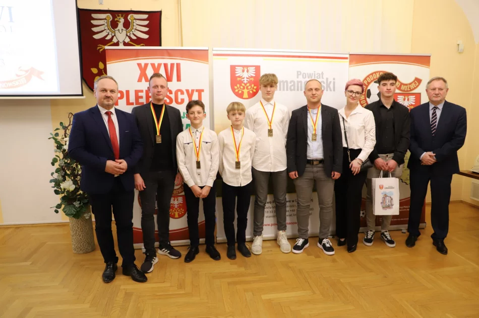 Wybrano najlepszego piłkarza i trenera ziemi Limanowskiej 2023 - zdjęcie 10