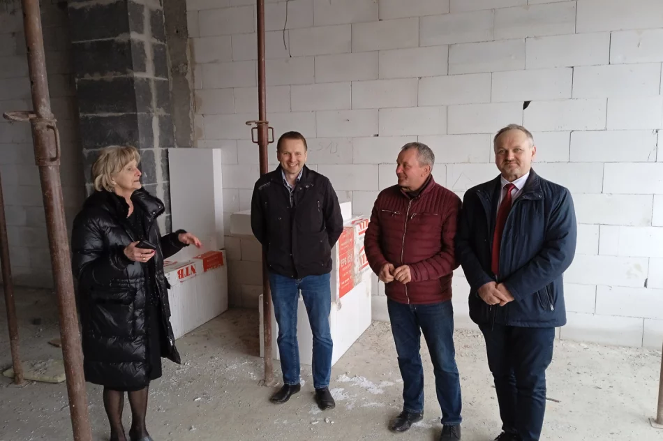Postępy przy rozbudowie Szkoły Podstawowej nr 2 w Siekierczynie - zdjęcie 13