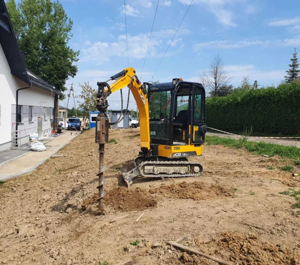 Usługi koparka 2t i 4t - wszelkiego rodzaju roboty ziemne / kłucie / wiercenie tel. 798 694 873 - Zdjęcie główne