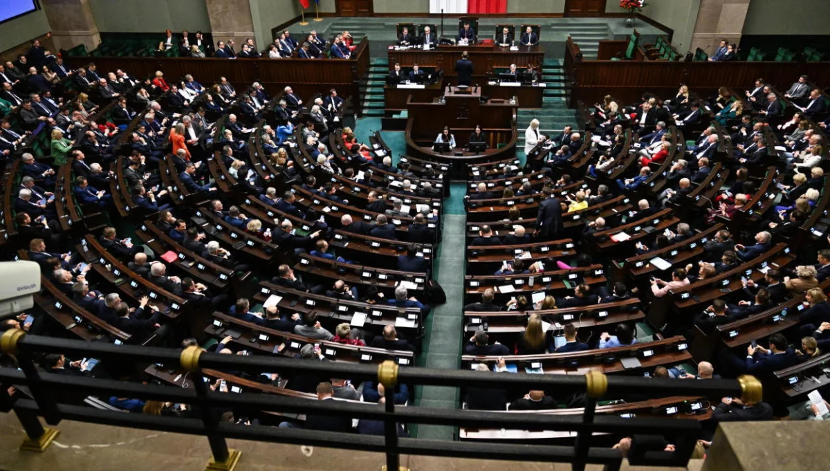 Sejm przyjął uchwałę w sprawie Trybunału Konstytucyjnego. Jak głosowali nasi posłowie?