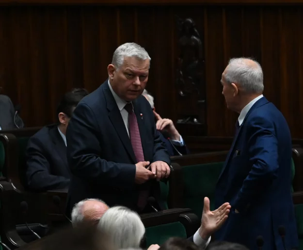 Poseł Suski miał dostać zawału w prokuraturze, badania nic nie wykazały - zdjęcie główne