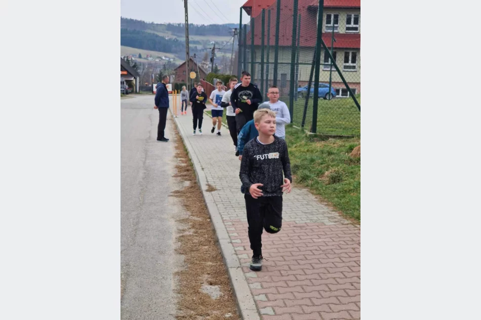 „TROPEM WILCZYM W SZKOLE” - KŁONE i MORDARKA III edycja w Gminie Limanowa - zdjęcie 7