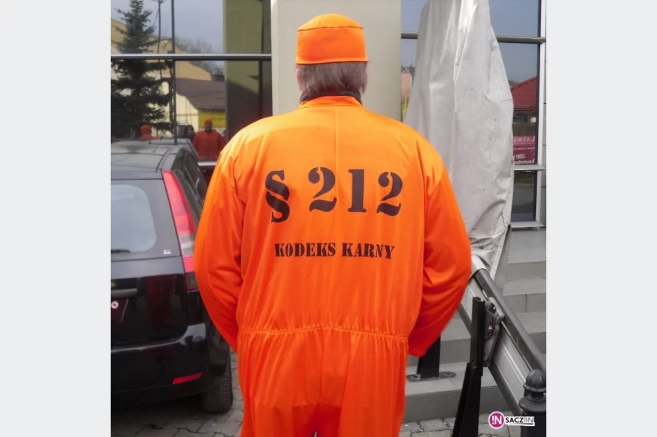 Protestowali przeciwko ograniczaniu wolności słowa - zdjęcie 3