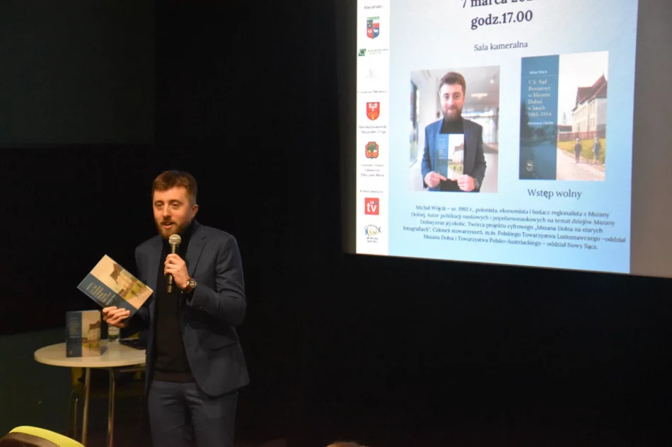 Spotkanie z Michałem Wójcikiem i jego książką w Miejskiej Bibliotece Publicznej w Limanowej - zdjęcie 2