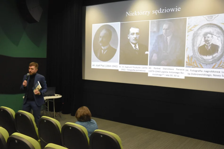 Spotkanie z Michałem Wójcikiem i jego książką w Miejskiej Bibliotece Publicznej w Limanowej - zdjęcie 6