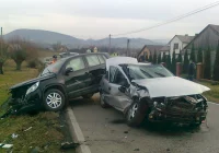 Nadmierna prędkość przyczyną zderzenia - zdjęcie główne