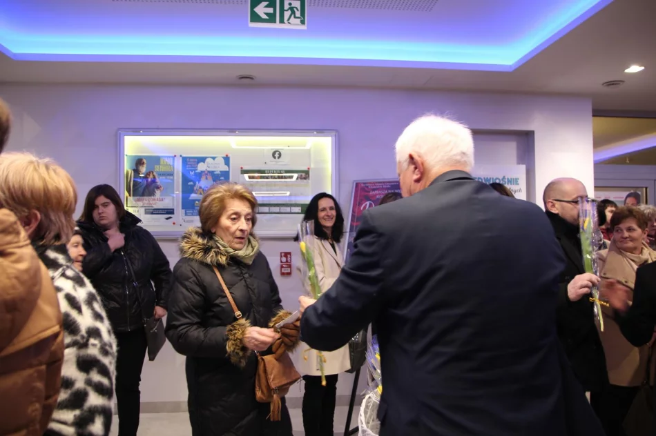 Koncert „Piosenki Mistrzów” z okazji Dnia Kobiet odbył się w LDK - zdjęcie 18