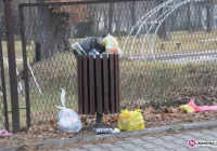 Pełne uliczne kosze - burmistrz apeluje - zdjęcie główne