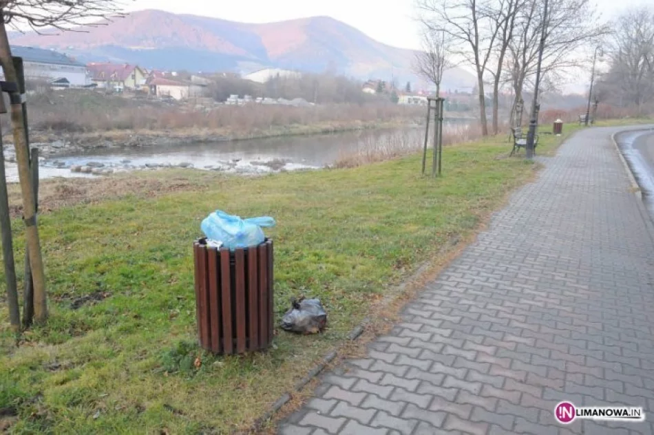 Pełne uliczne kosze - burmistrz apeluje - zdjęcie 2