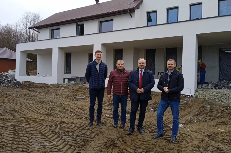 Prace przy rozbudowie budynku wielofunkcyjnego w Mordarce idą pełną parą - zdjęcie 3