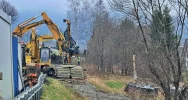 "Wbijanie gwoździ" w rejonie osuwiska na DK 28 - zdjęcie 5