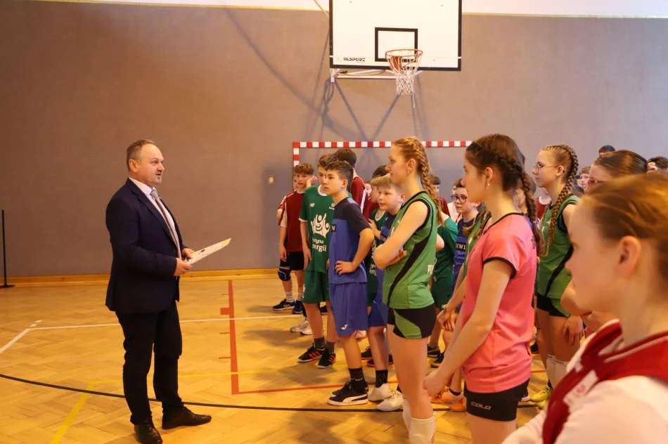 Poznaliśmy ZWYCIĘZCÓW Igrzysk Dzieci Piłki siatkowej - 4-ki - zdjęcie 12