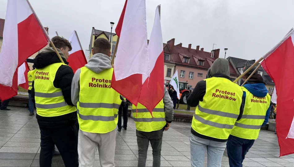 Małopolskie: Rolnicy blokują przejście graniczne ze Słowacją w Chyżnem - zdjęcie 1