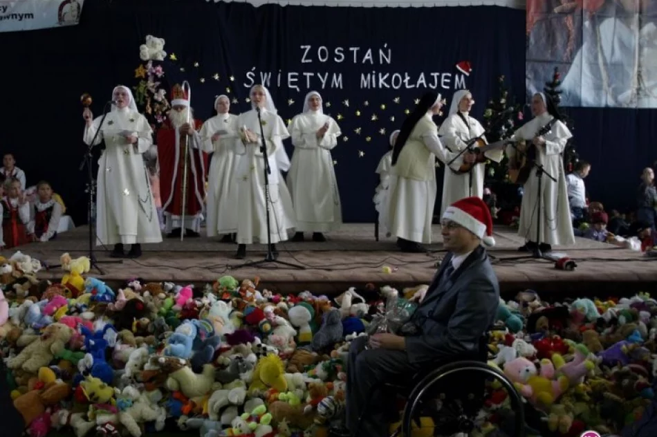 Mikołajki z o. Rydzykiem i Krzynówkiem - zdjęcie 2