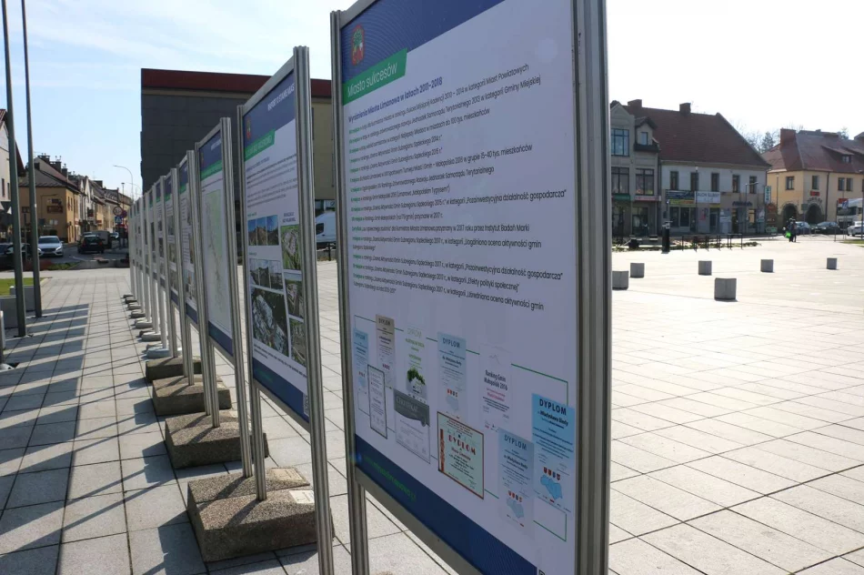 Tablice informujące o inwestycjach miejskich pojawiły się na rynku - zdjęcie 9