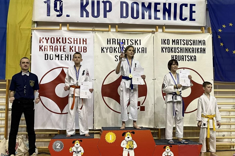 Międzynarodowy sukces karateków ARS Limanowa – JONEC Team – bardzo dobra postawa i 5 medali na Chorwacji - zdjęcie 19