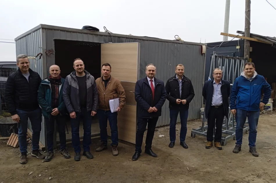 Budowa Szkoły Podstawowej w miejscowości Wysokie – postęp prac oraz narada techniczna - zdjęcie 4