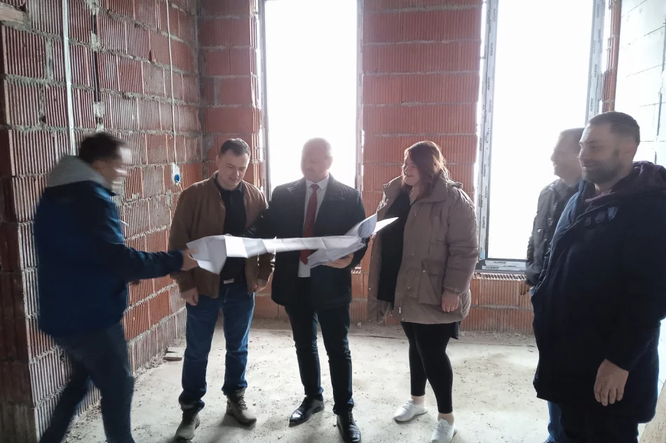 Budowa Szkoły Podstawowej w miejscowości Wysokie – postęp prac oraz narada techniczna - zdjęcie 17