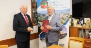 Przebudowa starego hotelu - umowa podpisana - zdjęcie 4
