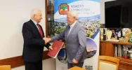 Przebudowa starego hotelu - umowa podpisana - zdjęcie 5
