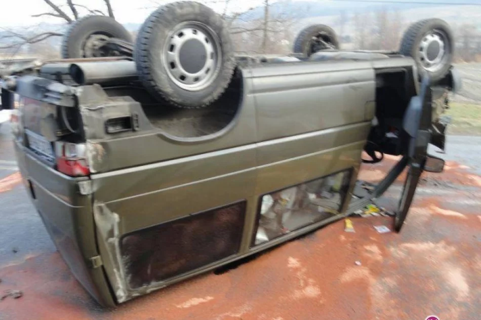 Dachowanie busa na drodze krajowej - zdjęcie 4