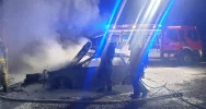 Pożar samochodu w garażu - zdjęcie 2