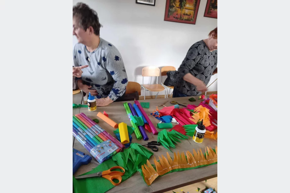 Ozdoby Wielkanocne wykonywane przez seniorki w świetlicy wiejskiej w Męcinie - zdjęcie 12
