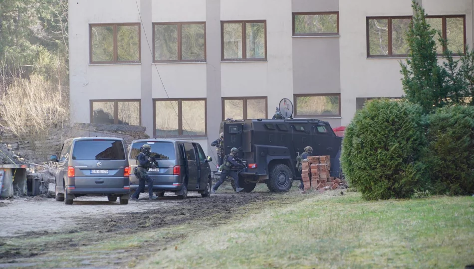 Strażacy i antyterroryści w Szczawie (ZDJĘCIA) - zdjęcie 1