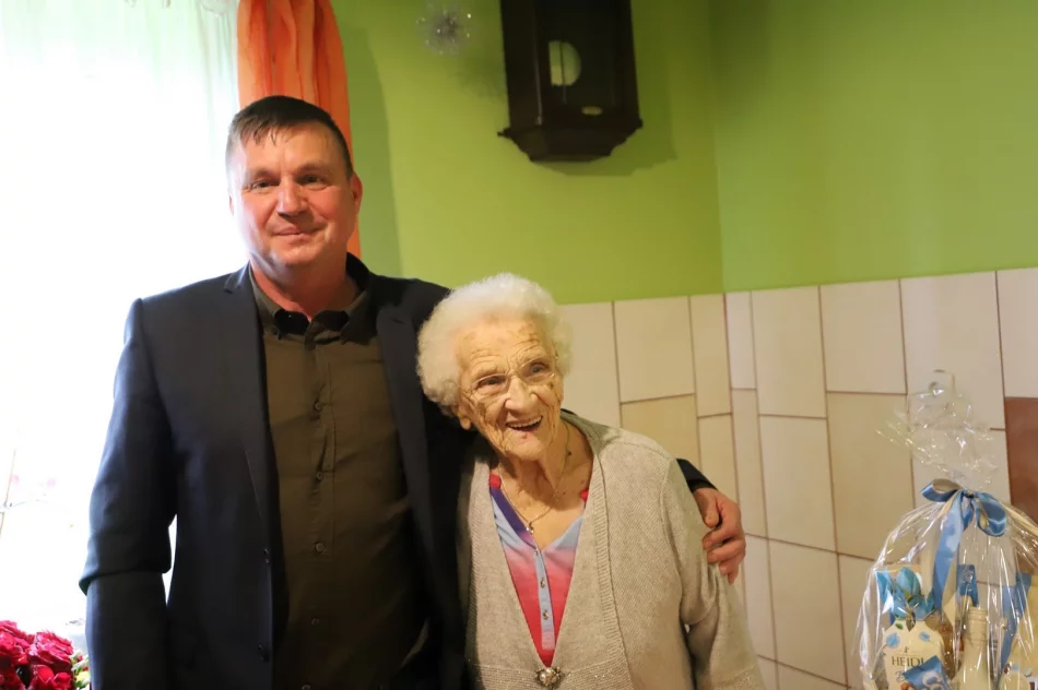 100-latka doczekała się gromady wnuków, prawnuków i praprawnuków! - zdjęcie 7