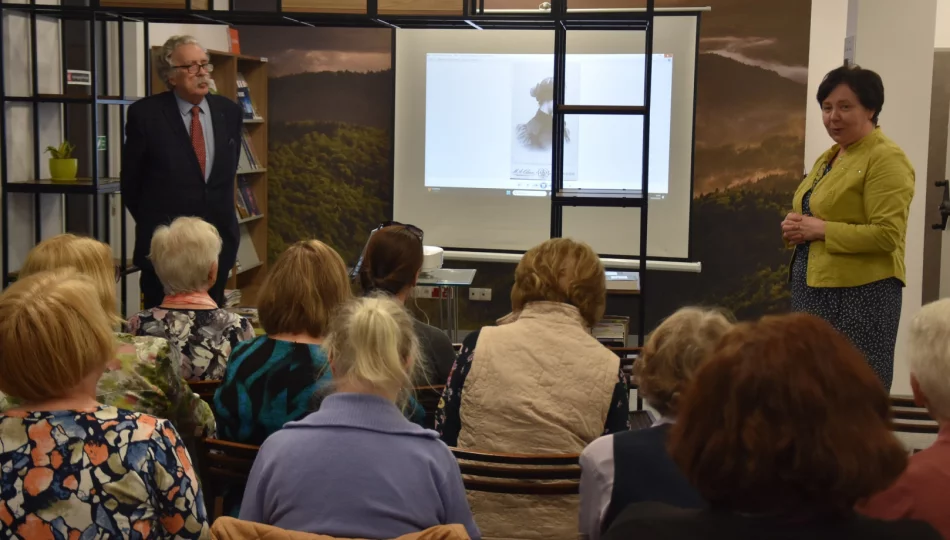 Spotkanie z Rafałem Skąpskim w Miejskiej Bibliotece Publicznej - zdjęcie 1