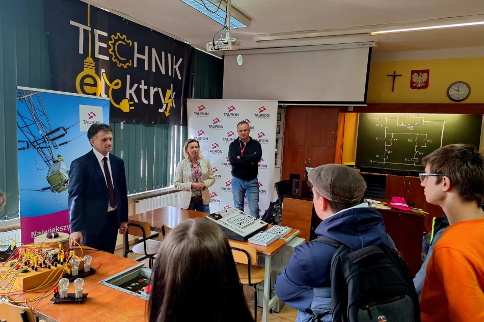 Dzień Otwarty w Mechaniku i nowy sprzęt dla elektryków (ZDJĘCIA) - zdjęcie 5