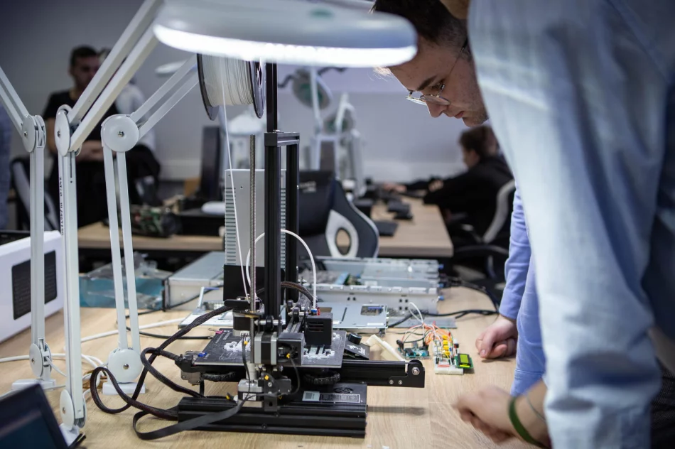 Dzień Otwarty w Mechaniku i nowy sprzęt dla elektryków (ZDJĘCIA) - zdjęcie 6