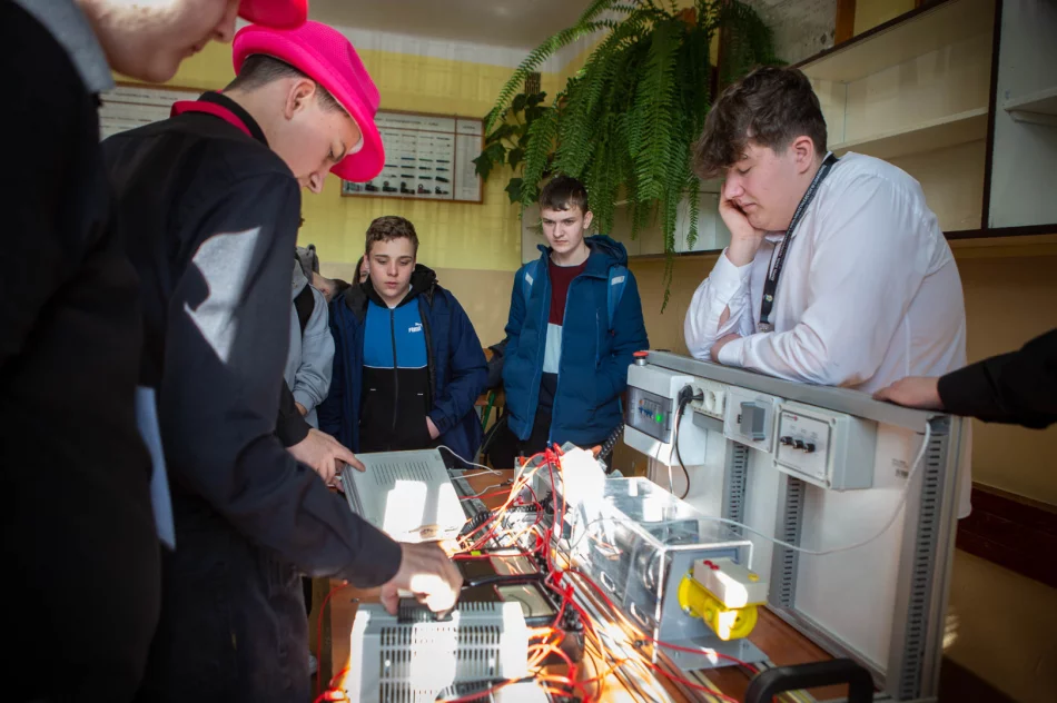 Dzień Otwarty w Mechaniku i nowy sprzęt dla elektryków (ZDJĘCIA) - zdjęcie 9