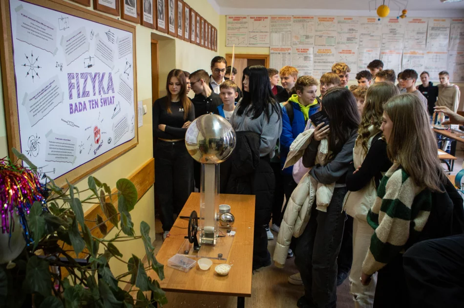 Dzień Otwarty w Mechaniku i nowy sprzęt dla elektryków (ZDJĘCIA) - zdjęcie 15