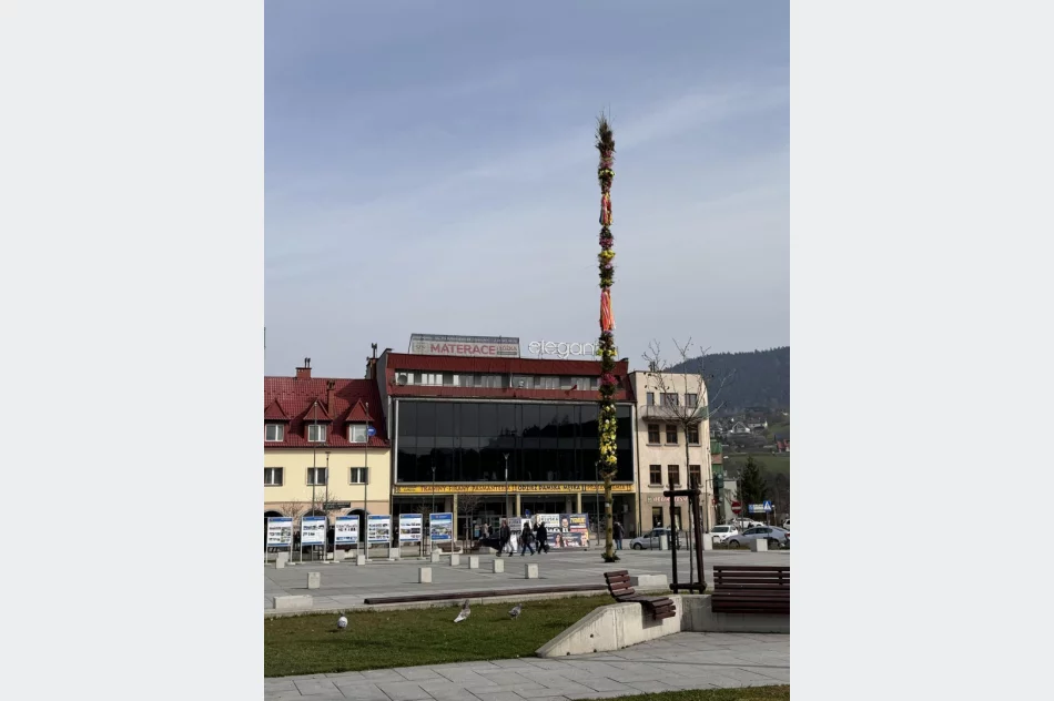 20-metrowa palma przypomina o świętach - zdjęcie 3