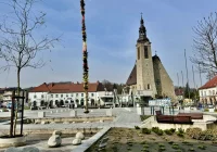 20-metrowa palma przypomina o świętach - zdjęcie główne