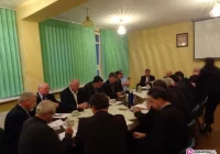 Dyrektor odchodzi… z nagrodą! - zdjęcie główne