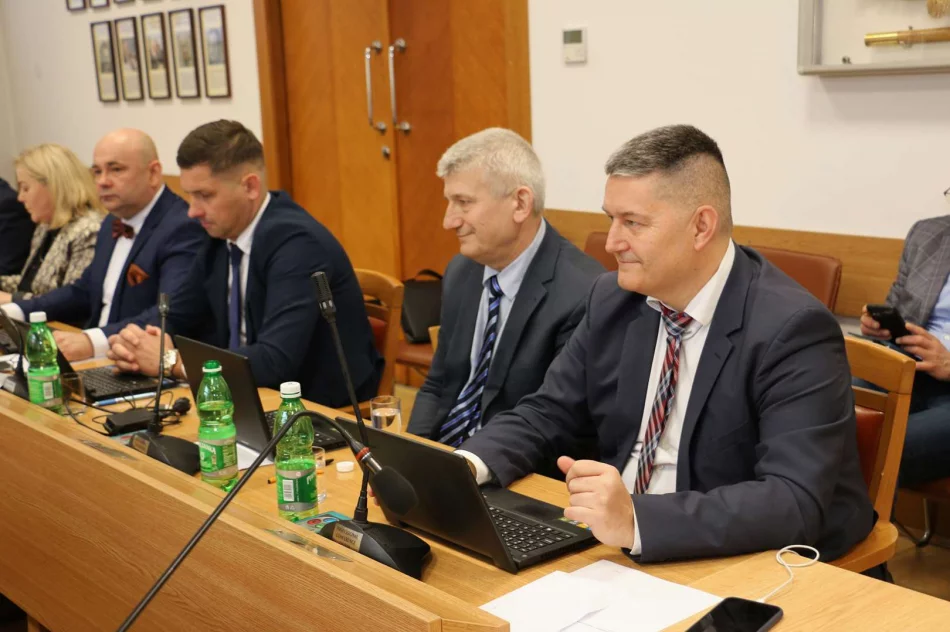Odbyła się sesja Rady Miasta podsumowująca kadencję - zdjęcie 3