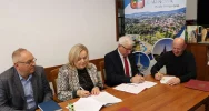 Podpisano umowy na modernizację i remont bazy oświatowej - zdjęcie 4