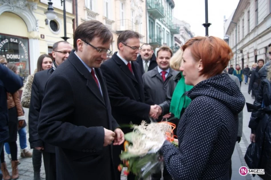 'Zaczynamy naszą drogę tu, gdzie bije serce prawicy' - zdjęcie 3