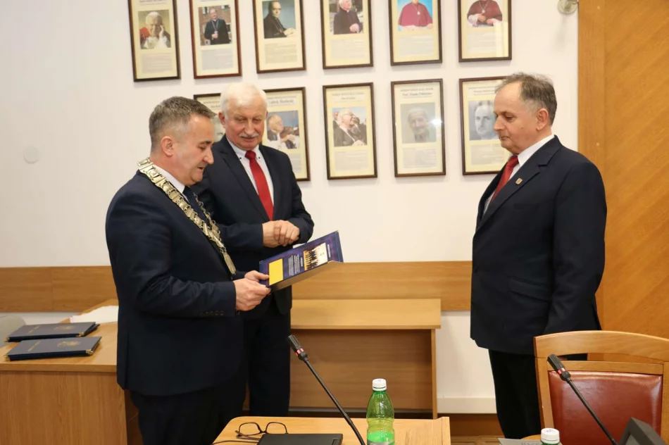 Ostatnia sesja czasem podsumowań (ZDJĘCIA) - zdjęcie 13