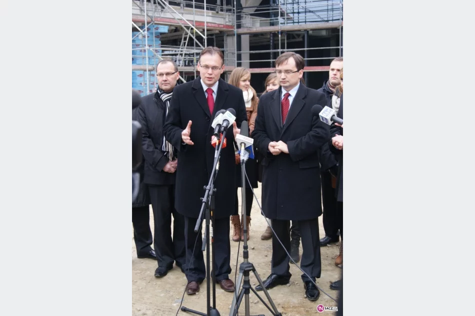 'Ziobryści' na placu budowy MMC Brainville - zdjęcie 3